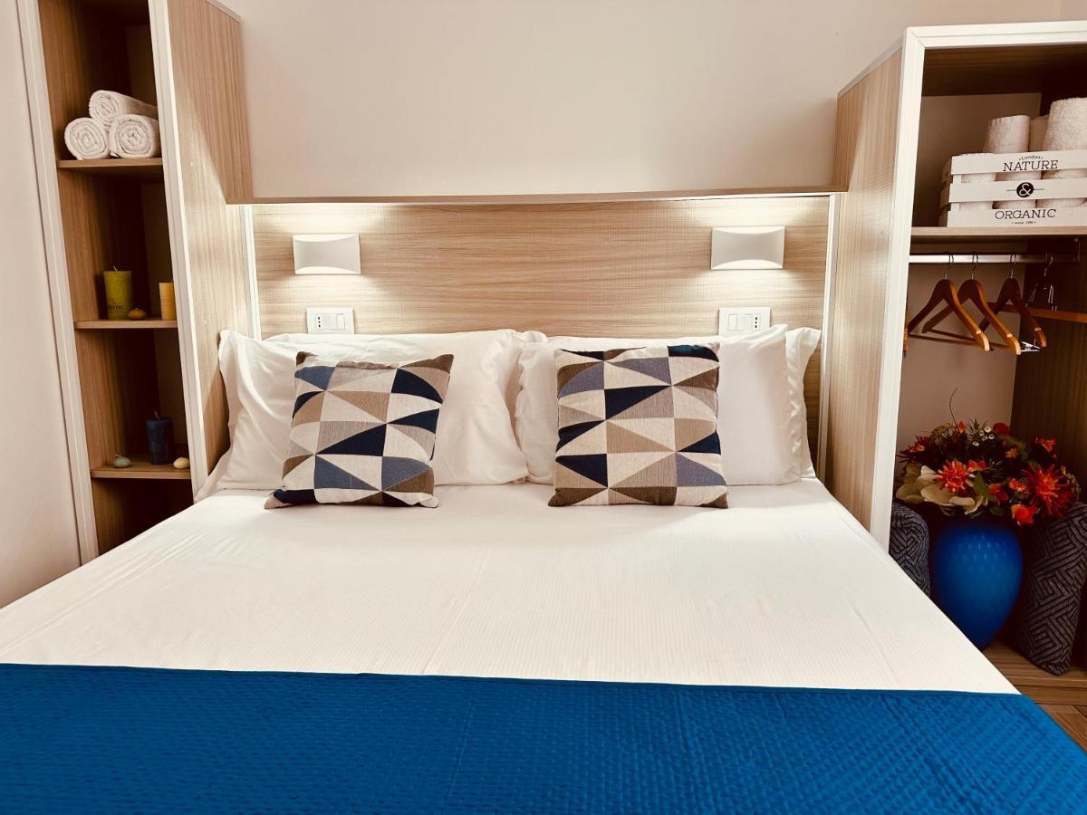 B&B The Sea - Family Rooms - Free Parking Тропеа Екстериор снимка