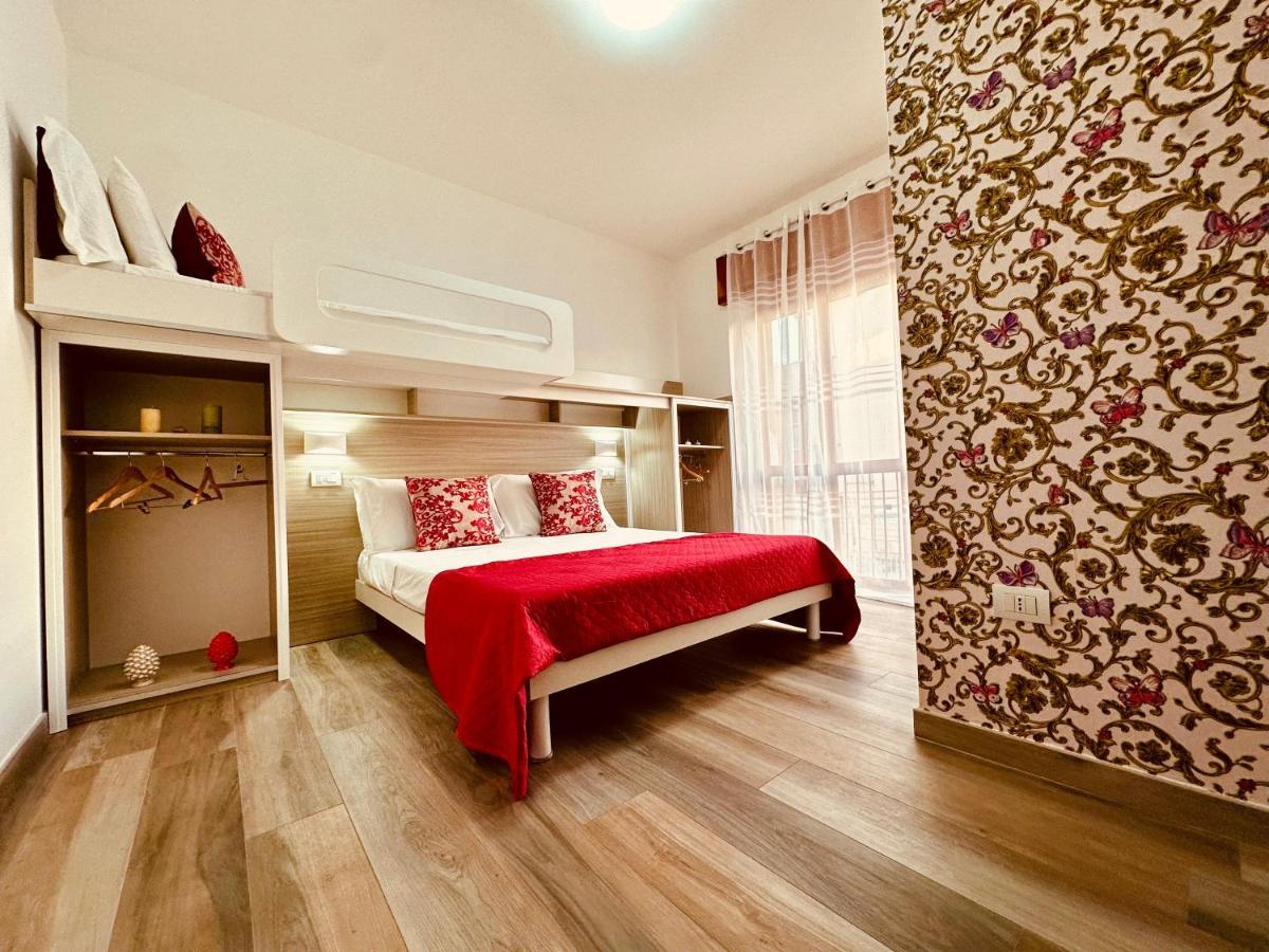 B&B The Sea - Family Rooms - Free Parking Тропеа Екстериор снимка