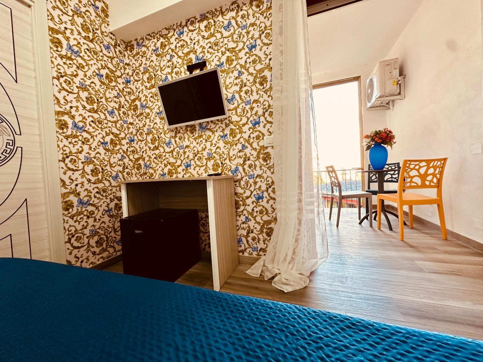 B&B The Sea - Family Rooms - Free Parking Тропеа Екстериор снимка